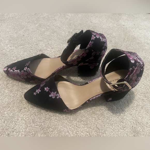 Call It Spring Women's Pointed Toe Block Heel Sandals Sz:7.5 Black/Pink - Picture 2 of 8